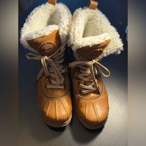 Pajar Canada Waterproof Snow Boots Women’s size 7 - 7 1/2 Fur Lined Winter Boots